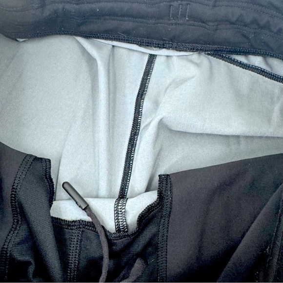 lululemon athletica Speckled Black and Gray Shorts - Picture 8 of 8